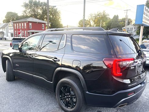 Used 2021 GMC Acadia AT4 w/ Technology Package AWD/4WD image 4