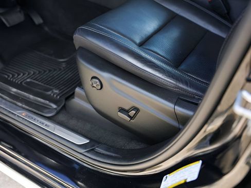 Used 2022 Dodge Durango Citadel RWD image 8