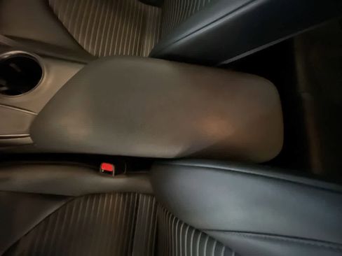 Used 2023 Toyota Camry SE image 21