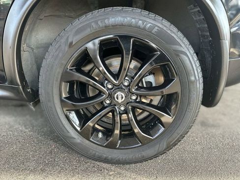 Used 2017 Nissan Juke SV image 10