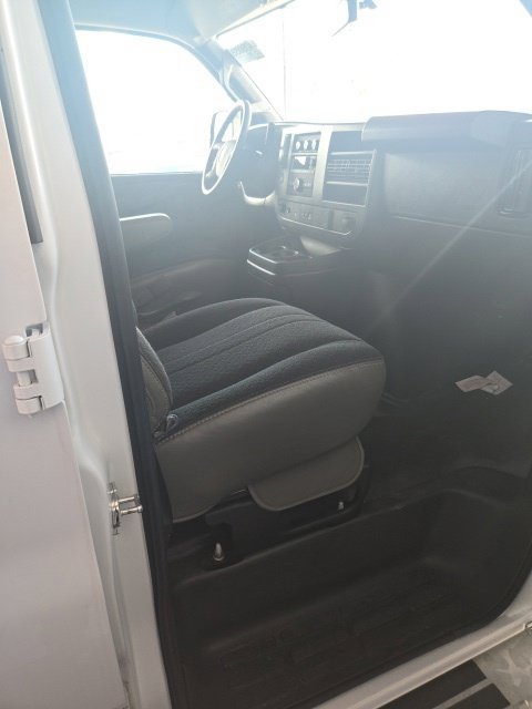 Used 2025 Chevrolet Express 2500 w/ Driver Convenience Package RWD image 26