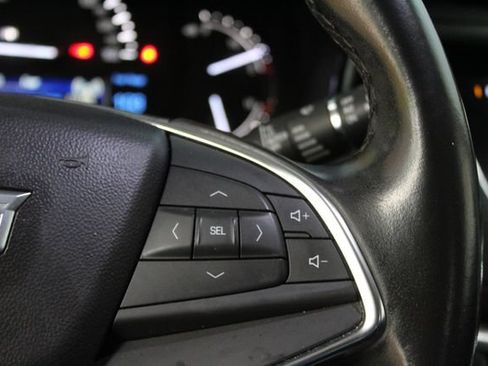 Used 2019 Cadillac XT5 Luxury AWD/4WD image 18