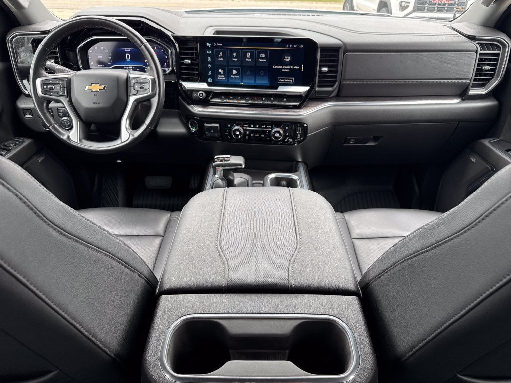 Certified 2023 Chevrolet Silverado 1500 LTZ AWD/4WD image 18