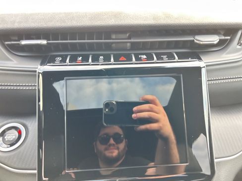 New 2025 Jeep Grand Cherokee image 11