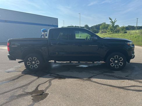 Used 2023 Chevrolet Colorado LT w/ LT Convenience Package III AWD/4WD image 6