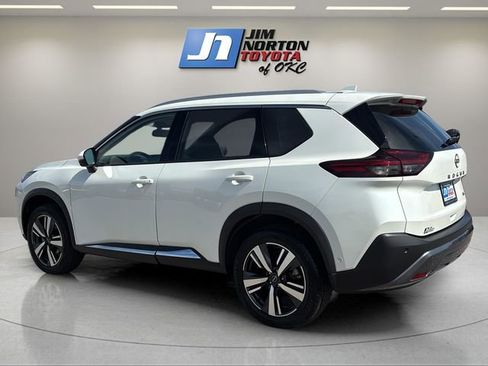 Used 2023 Nissan Rogue SL w/ SL Premium Package FWD image 7
