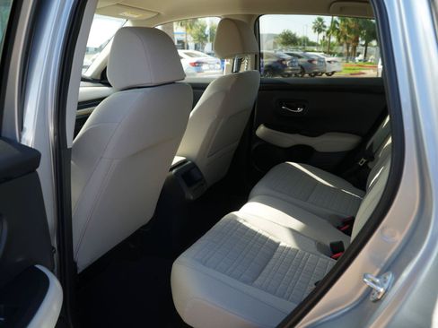 Used 2027 Honda HR-V LX image 18