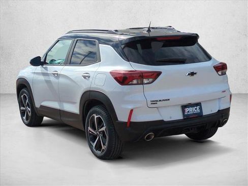 Used 2023 Chevrolet TrailBlazer RS w/ Sun and Liftgate Package image 8