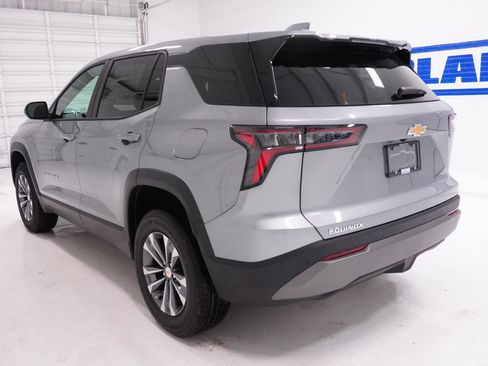 New 2026 Chevrolet Equinox LT FWD image 9