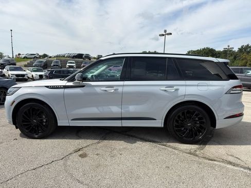 Used 2025 Lincoln Aviator Reserve w/ Equipment Group 201A AWD/4WD image 4