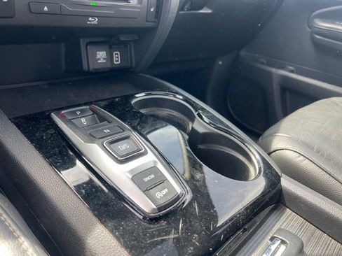 Used 2019 Honda Pilot Touring image 19