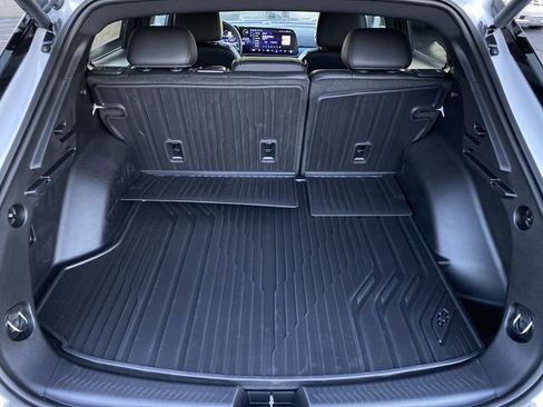 New 2026 Chevrolet Equinox EV LT FWD image 39