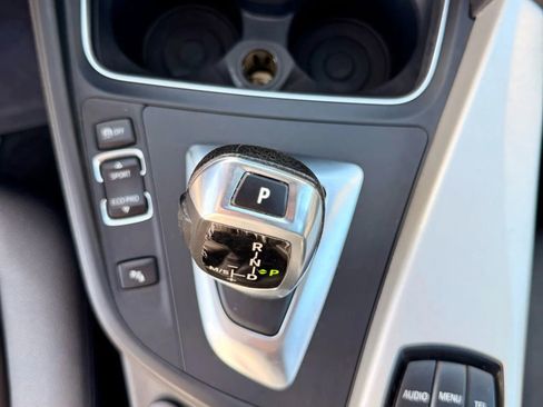 Used 2016 BMW 320i Sedan image 22