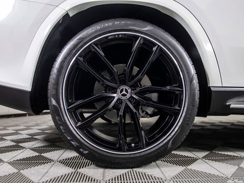 Used 2024 Mercedes-Benz GLS 580 GLS 580 image 47