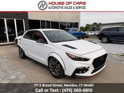 Used 2019 Hyundai Elantra GT N Line FWD image 3