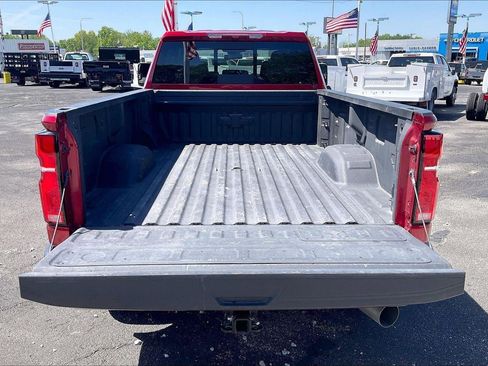 Used 2025 Chevrolet Silverado 3500 LTZ w/ LTZ Plus Package AWD/4WD image 4