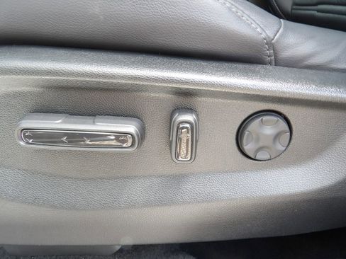 Used 2021 Honda CR-V Touring image 14