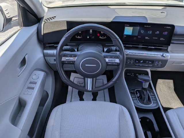 Used 2025 Hyundai Kona SEL FWD image 17