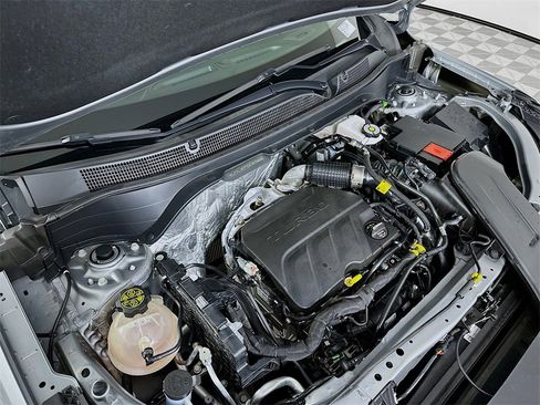 Used 2025 Chevrolet Trax RS w/ Driver Confidence Package image 26