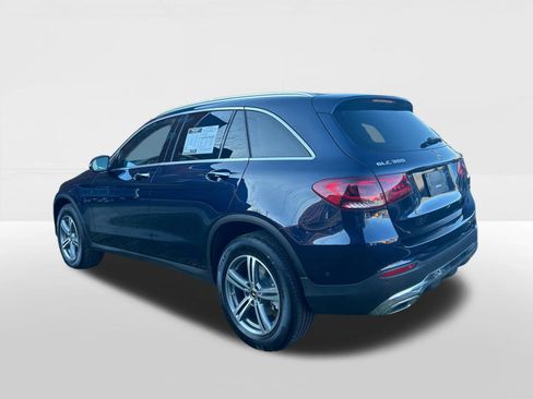 Used 2022 Mercedes-Benz GLC 300 4MATIC image 4
