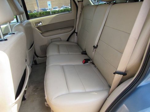Used 2010 Ford Escape Limited FWD image 33