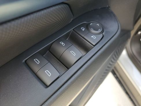 New 2026 Chevrolet Equinox EV LT image 20