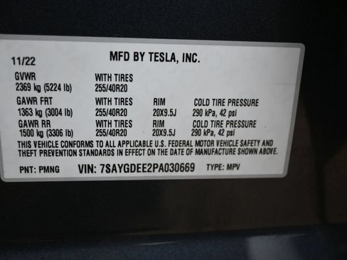 Used 2023 Tesla Model Y Long Range AWD/4WD image 41