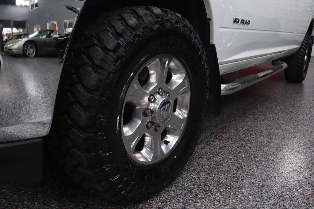 Used 2020 RAM 2500 Tradesman w/ Chrome Appearance Group AWD/4WD image 8