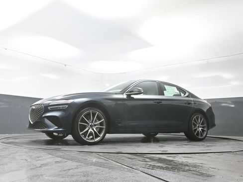 Used 2025 Genesis G70 2.5T image 53
