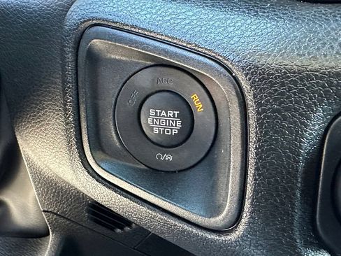 Used 2024 Jeep Wrangler Unlimited Sport AWD/4WD image 28