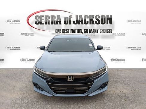 Used 2021 Honda Accord Sport image 3