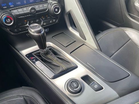 Used 2018 Chevrolet Corvette Stingray Coupe w/ 2LT Preferred Equipment Group image 19