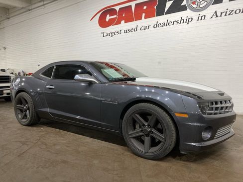 Used 2010 Chevrolet Camaro SS w/ RS Package image 2