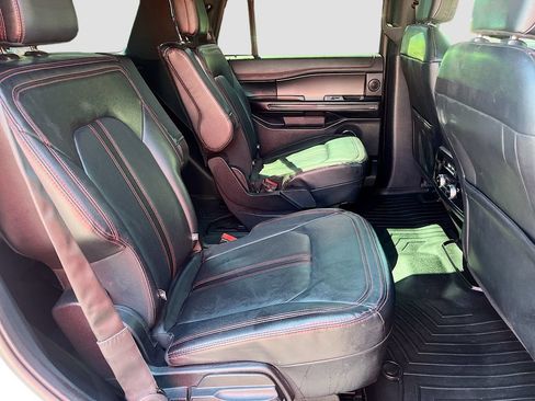 Used 2020 Ford Expedition Limited w/ Equipment Group 303A AWD/4WD image 30