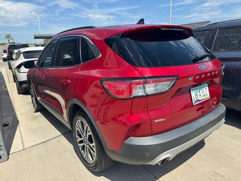 Used 2021 Ford Escape SEL FWD image 3
