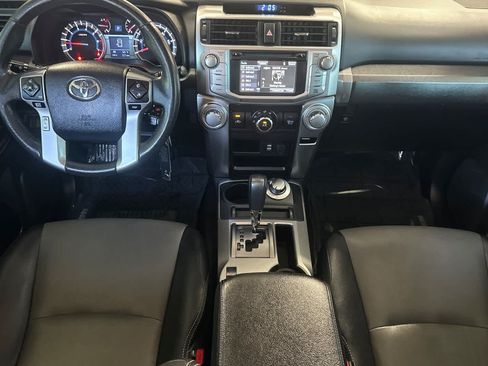 Used 2018 Toyota 4Runner SR5 Premium AWD/4WD image 3