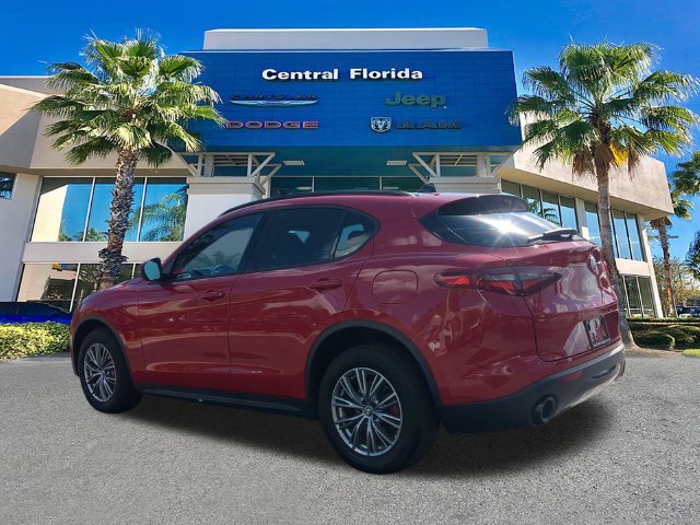 Used 2023 Alfa Romeo Stelvio Sprint RWD image 7