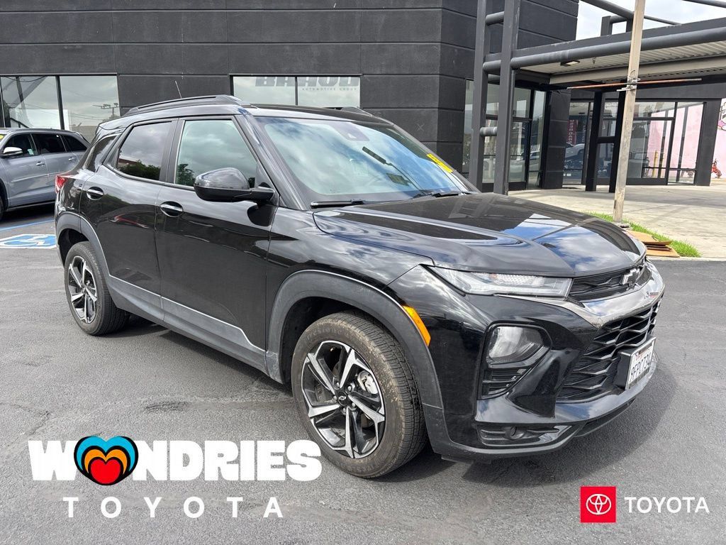 Used 2023 Chevrolet TrailBlazer RS FWD image 1