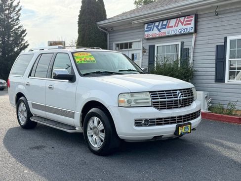 Used 2009 Lincoln Navigator 4WD image 4