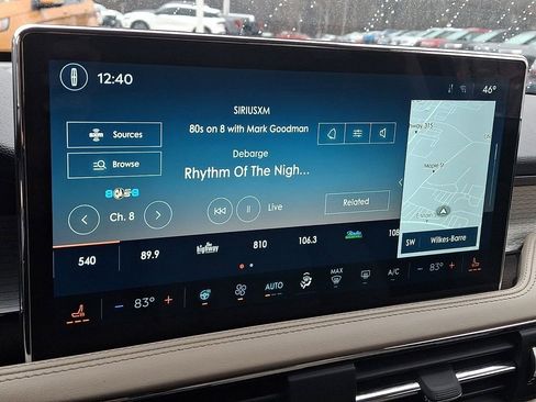 Certified 2025 Lincoln Corsair AWD w/ Equipment Group 101A image 18