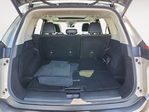 Used 2023 Nissan Rogue SL AWD/4WD image 16