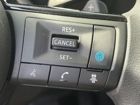 Certified 2023 Nissan Rogue SV image 13