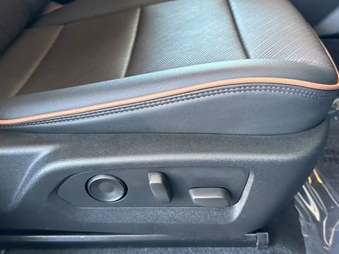 Used 2024 GMC Canyon AT4 w/ AT4 Premium Package image 23