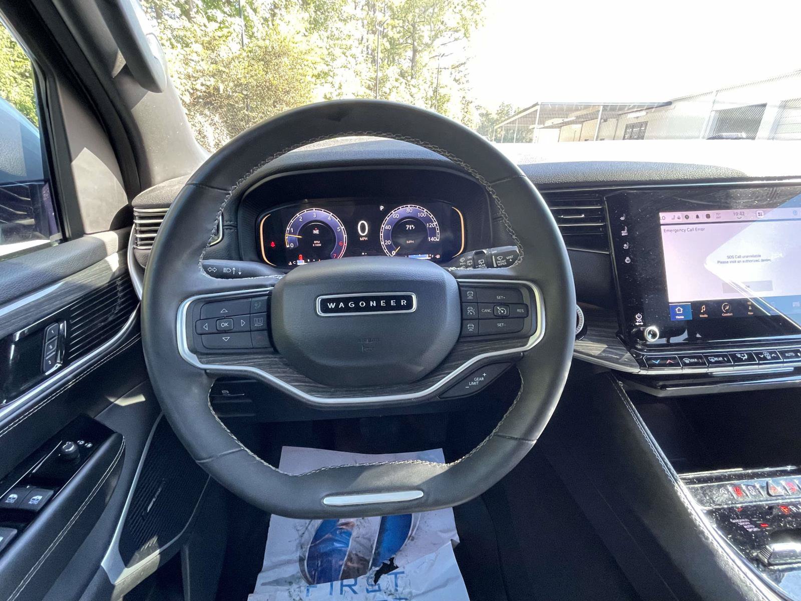 Certified 2022 Jeep Wagoneer Series II AWD/4WD image 15