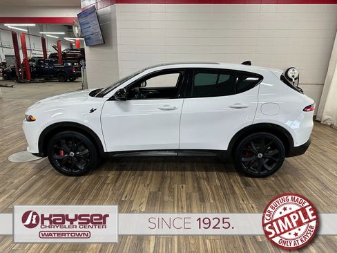 Certified 2024 Dodge Hornet R/T Plus image 2