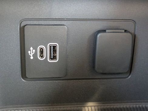 New 2026 Ford Explorer Active w/ Active Comfort Package image 22