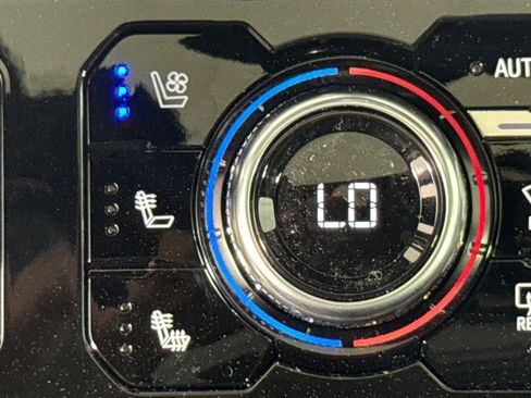 New 2026 GMC Sierra 1500 AT4 w/ AT4 Premium Package image 31