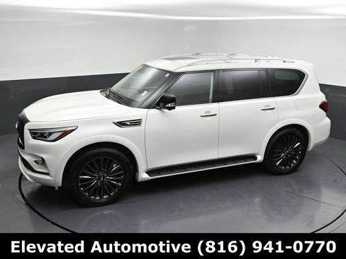 Used 2023 INFINITI QX80 Premium Select w/ All-Season Package image 31