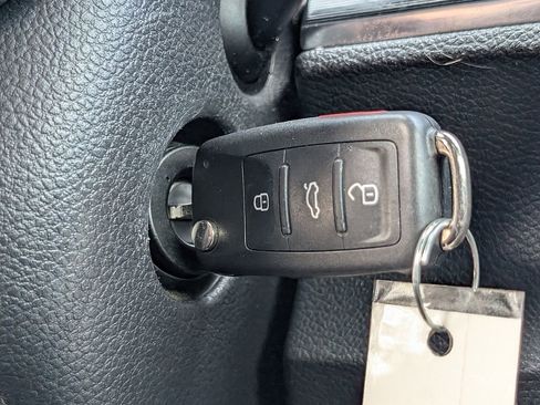 Used 2012 Volkswagen GTI 2-Door image 29