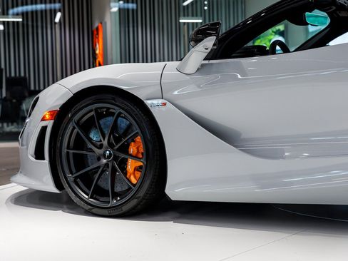 New 2027 McLaren 750S Spider RWD image 21